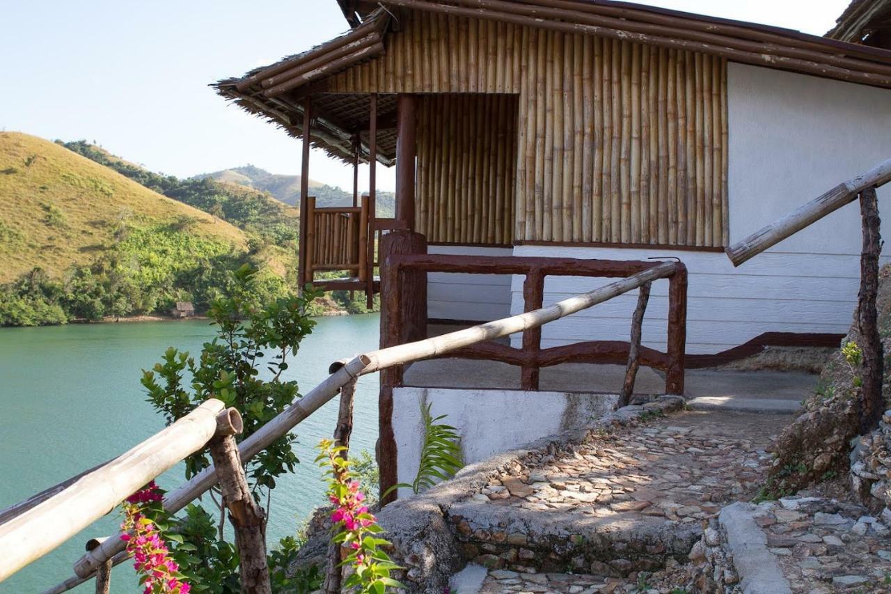 Borac Bay Bungalows Hotel And Resort Екстериор снимка